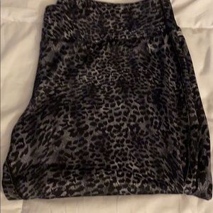 Danskin leopard print capri workout pants
